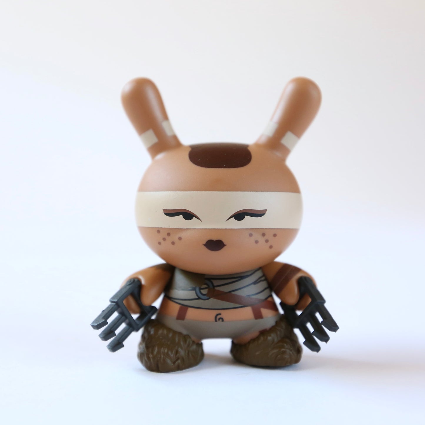 "Feral Girl" (3/32) 3in Dunny by Huck Gee x Kidrobot