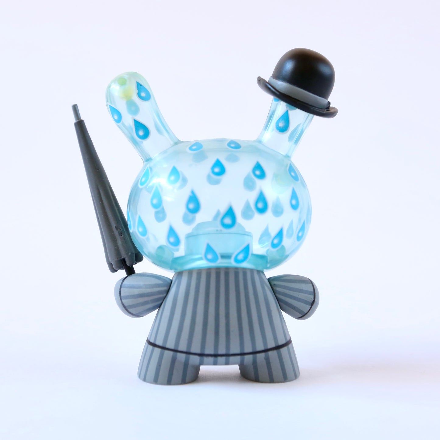 "Rainy London" (3/25) 3in Dunny by Triclops x Kidrobot